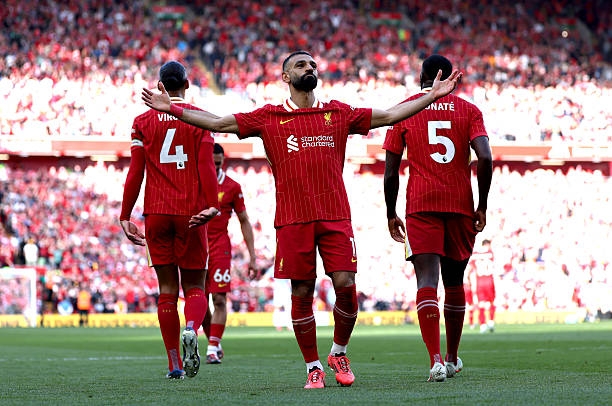 Nottingham Forest: Tạo dấu ấn bất ngờ